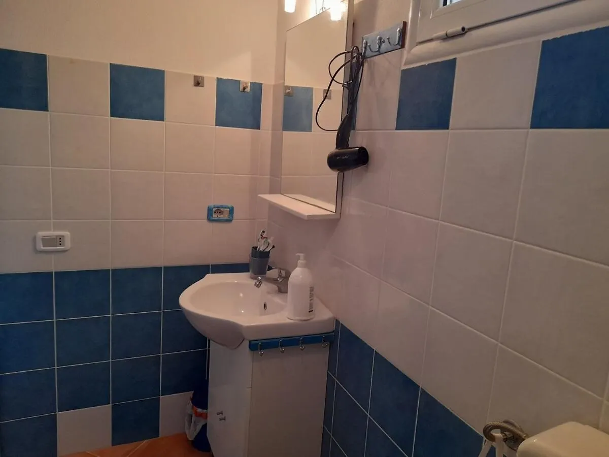 Vakantiehuis Casa Vacanze In Pineta Vista Mare Carloforte  Italië