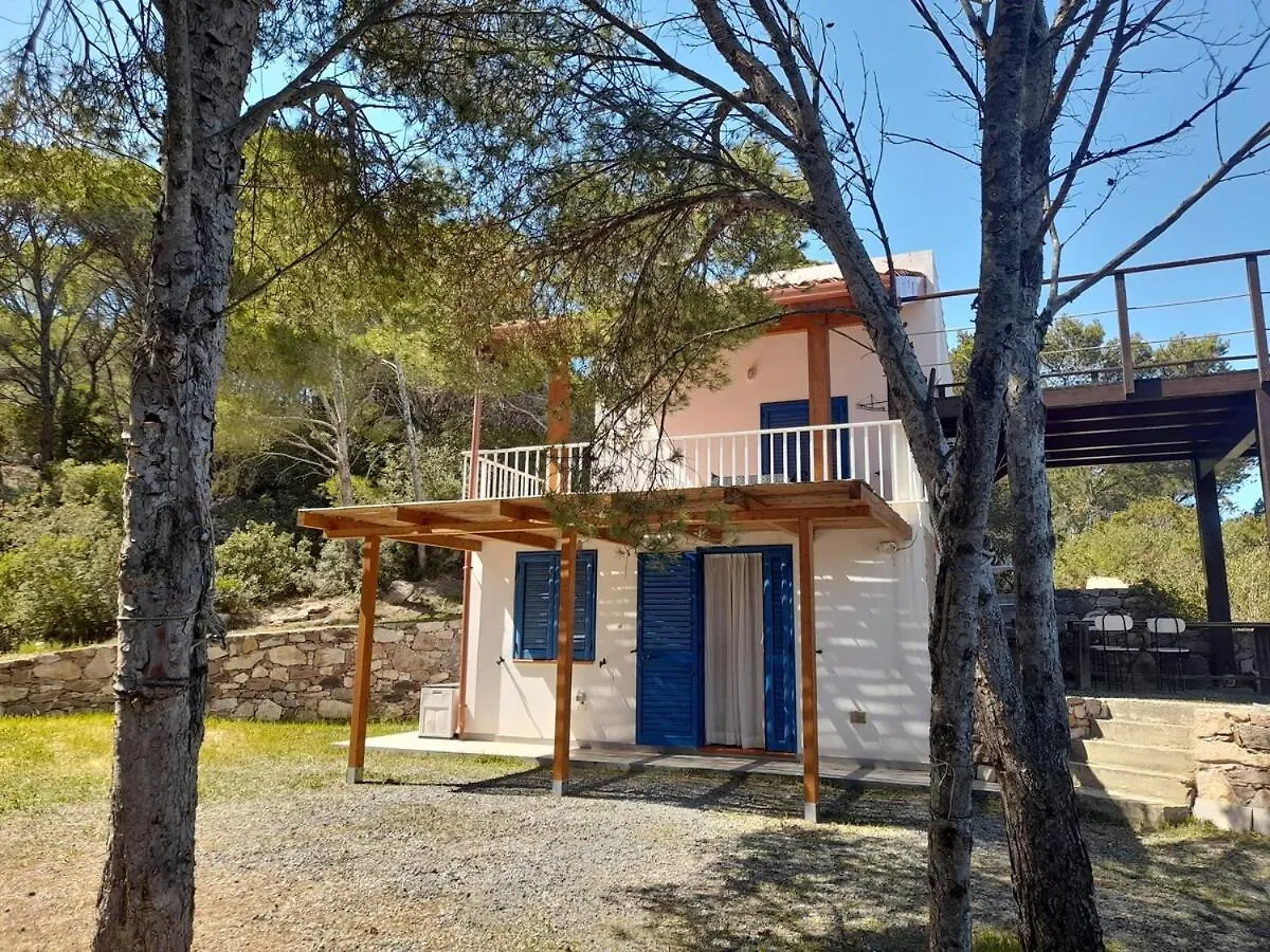 Vakantiehuis Casa Vacanze In Pineta Vista Mare Carloforte